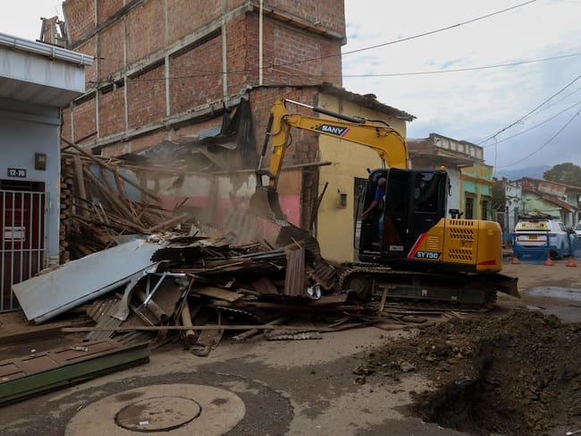 Así avanza la caída de la ‘olla’ del centro de Cali: cinco viviendas ya están siendo demolidas
