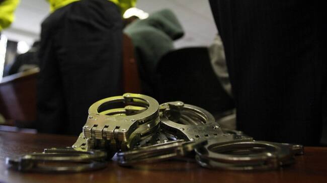 Cuatro personas capturadas.