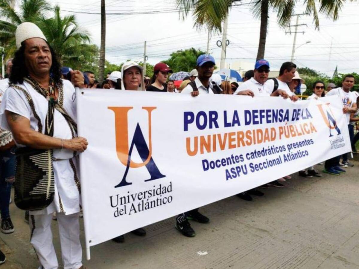 20 mil estudiantes de la Uniatlántico se declaran en paro