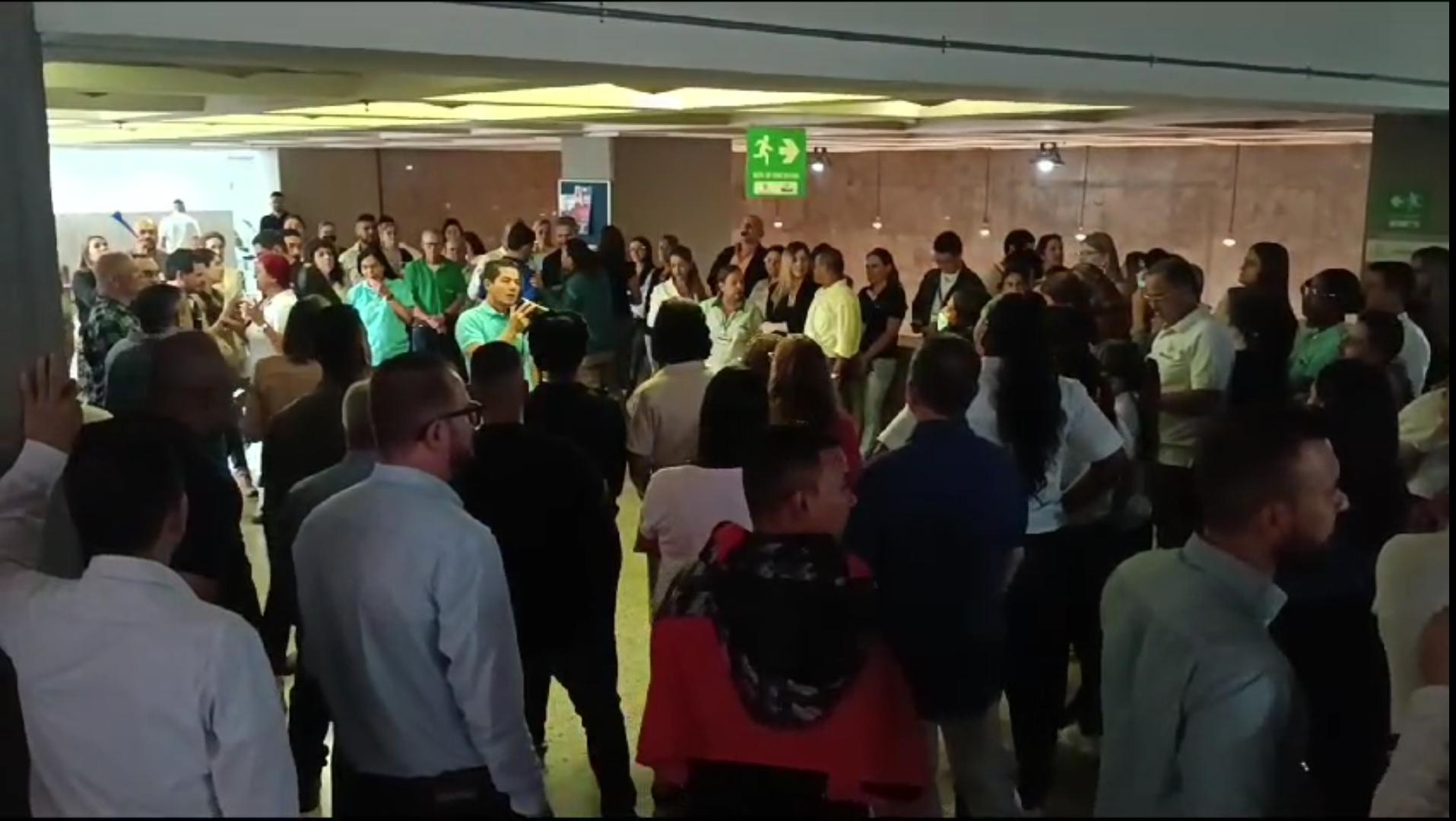 Protesta servidores Gobernación de Antioquia. Foto: Sindicatos Gobernación de Antioquia