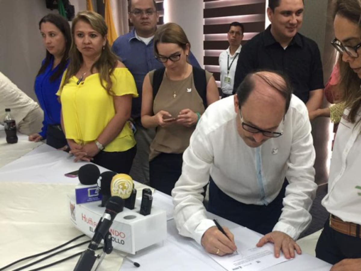 Ministra de Educación hizo llamado a la guerrilla del Eln a iniciar proceso de paz