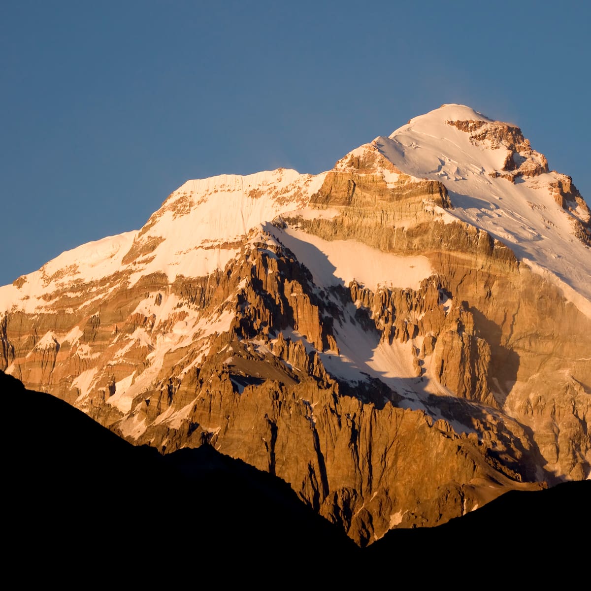 ¿Cuál es la montaña más alta de Sudamérica? Está a más de 6.900 metros sobre el nivel del mar