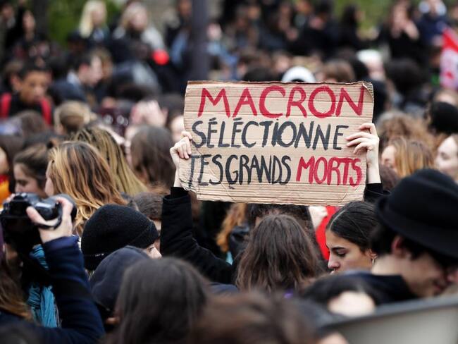 Turismo y transporte, afectados por protestas en Francia
