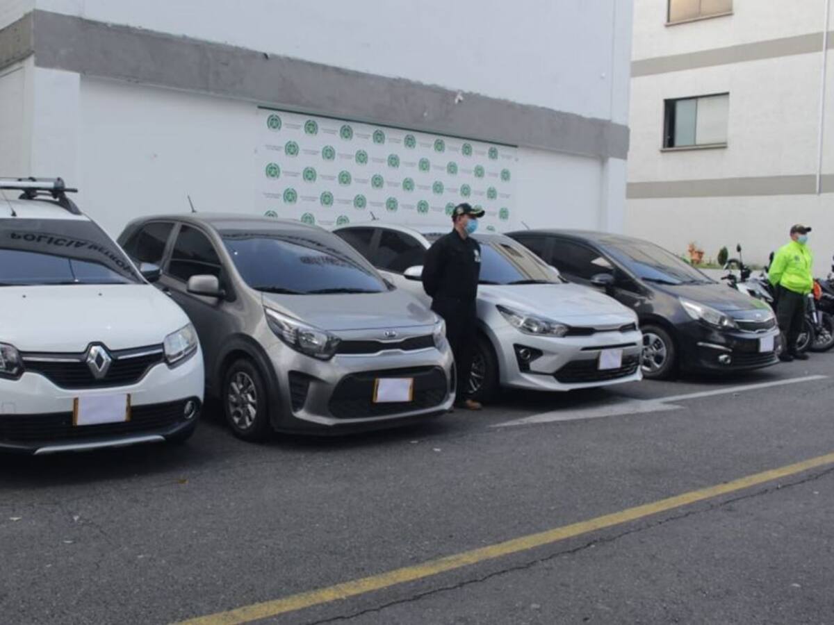 Recuperan en Ibagué carros robados en Cali