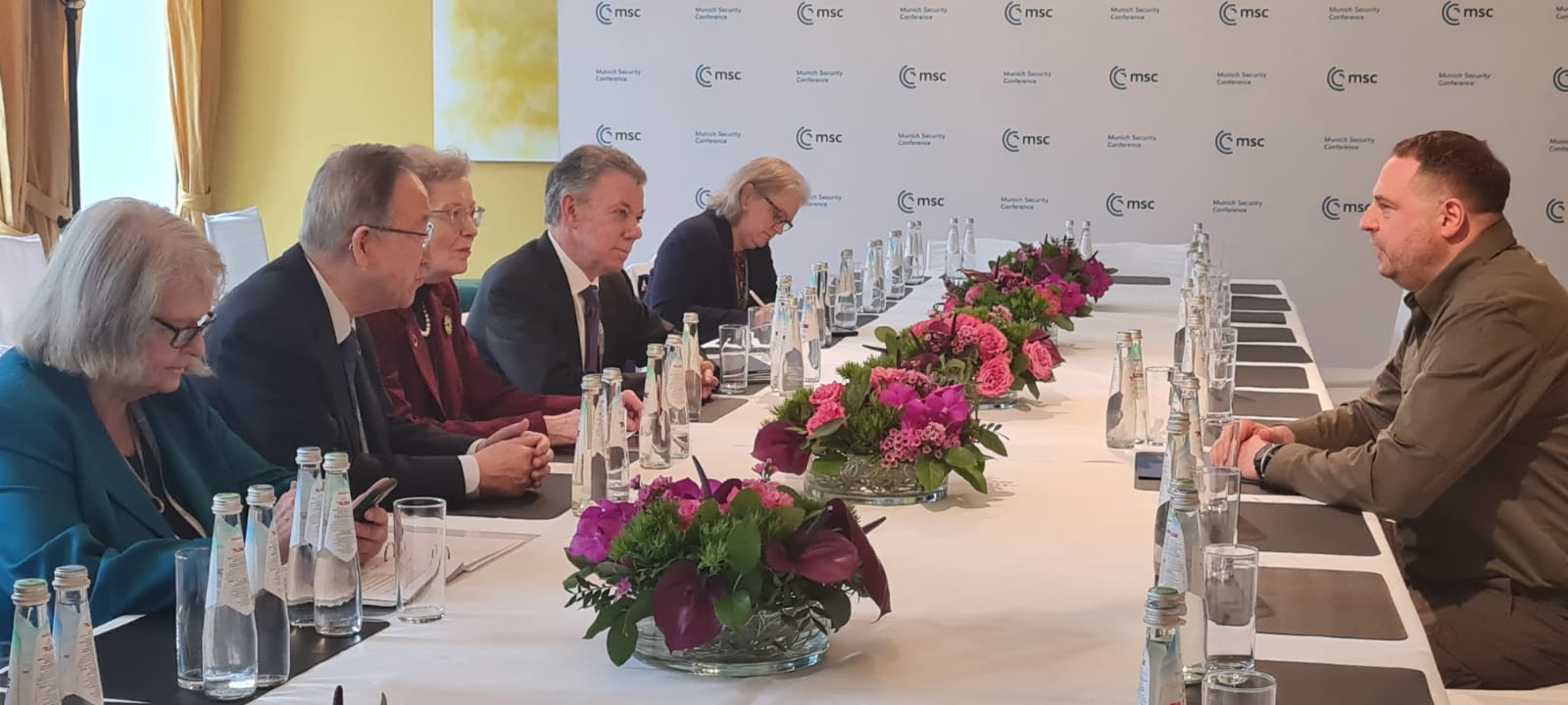 Juan Manuel Santos en la Cumbre de Seguridad de Múnich con el grupo 'The Elders'.