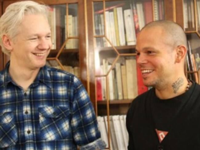 Calle 13 publica adelanto de tema con Assange