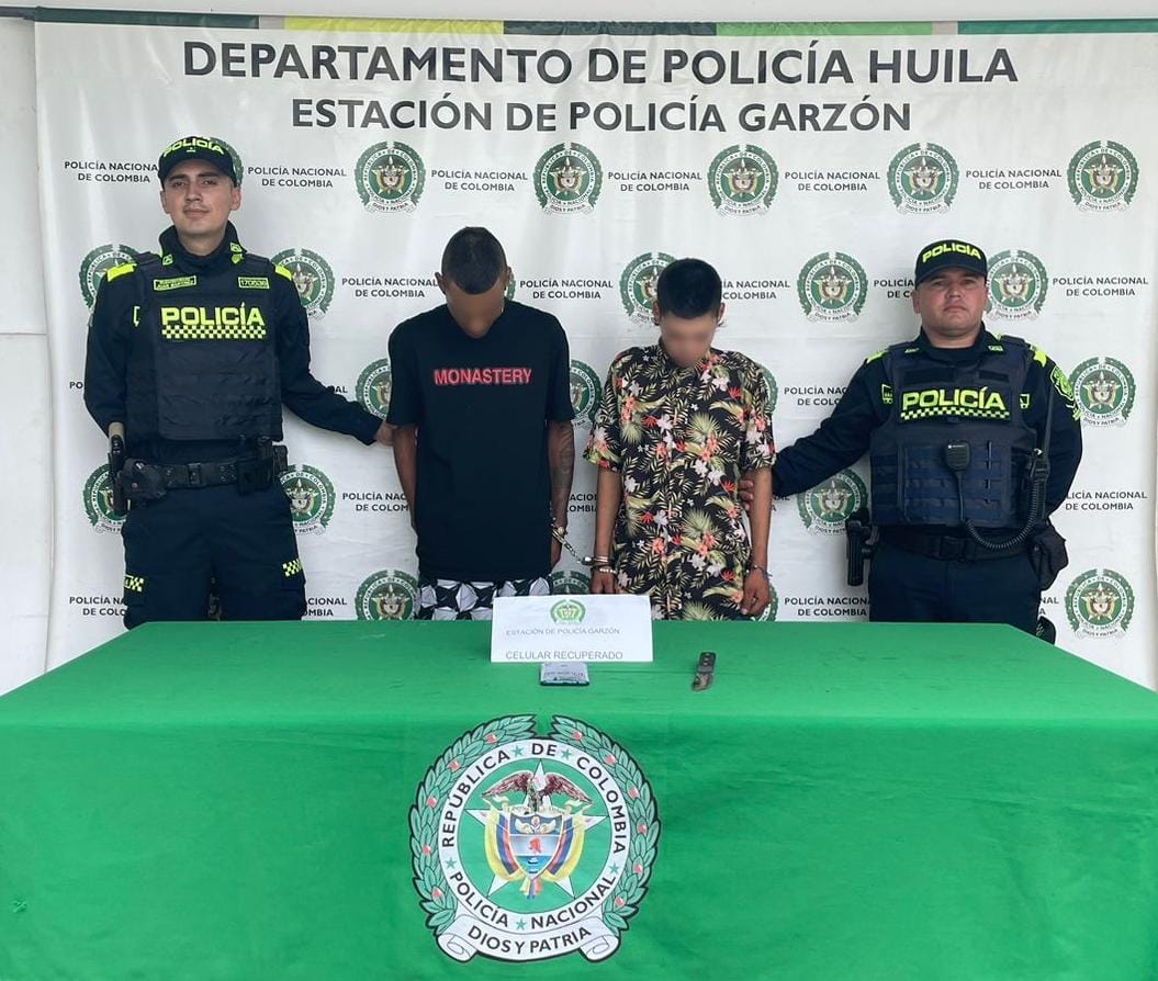 Capturados por el delito de atraco. Foto policía Huila.