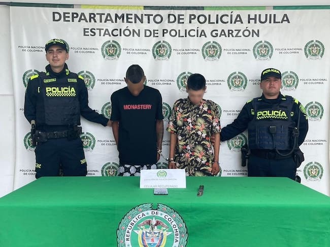 Capturados por el delito de atraco. Foto policía Huila.