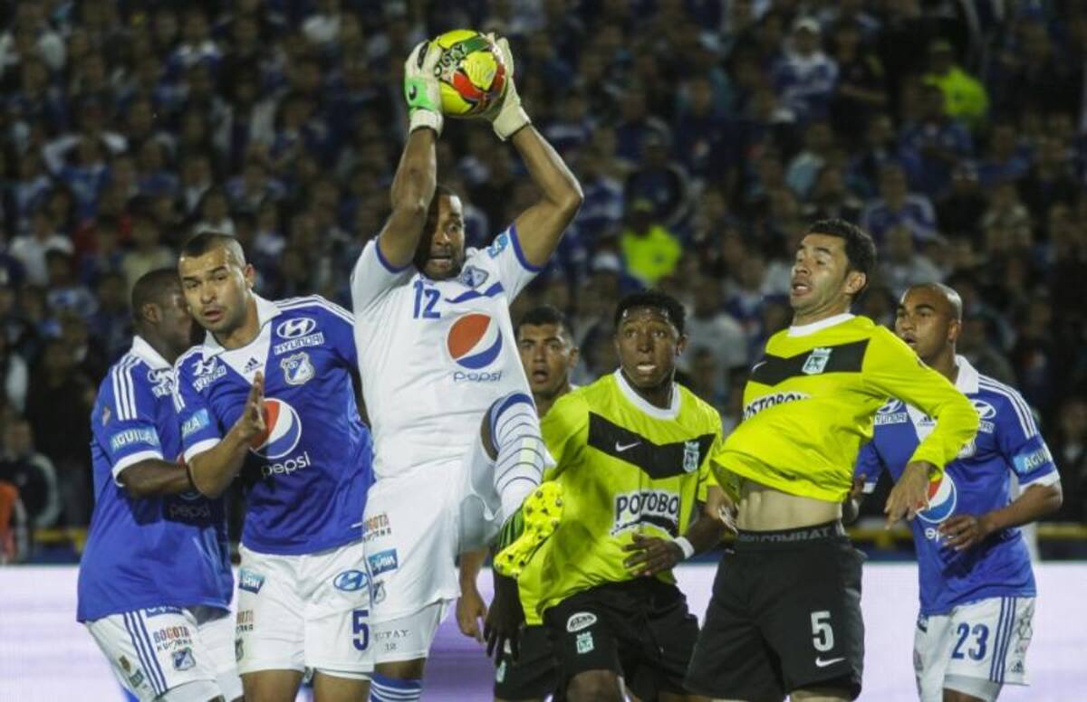 Los goles verdolagas los marcaron Francisco Nájera y Juan David Valencia.