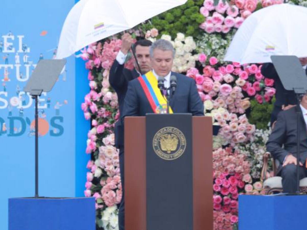 "Narcotráfico y secuestro no son delitos conexos a delito político": Duque