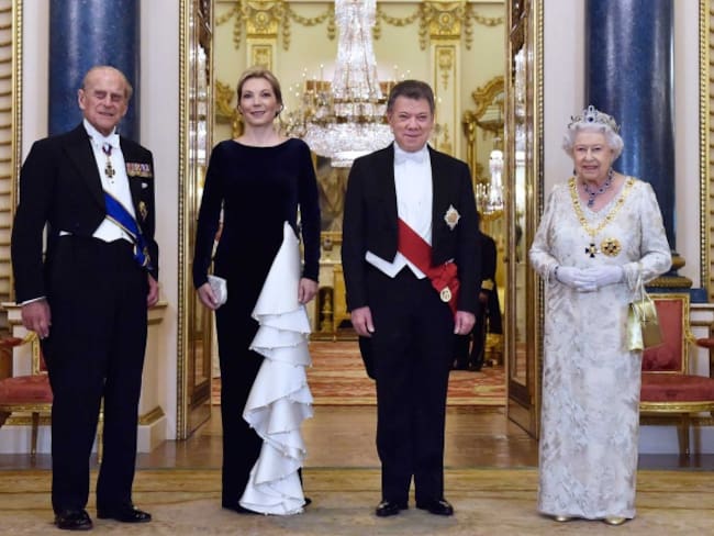 Reina Isabel II ofrece apoyo comercial, técnico y político para el posconflicto en Colombia