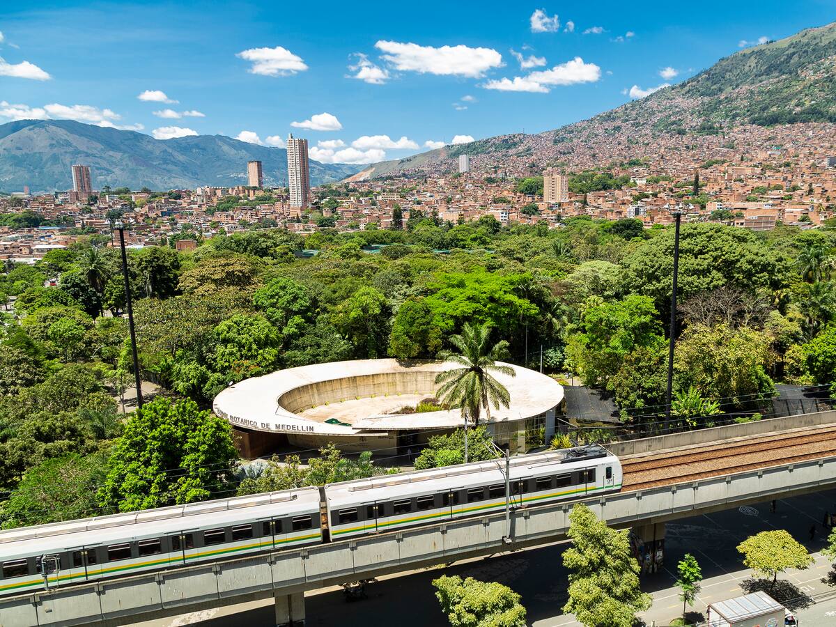 Conozca los 3 mejores parques en Medellín según la IA: Planes desde $0 pesos hasta $67.000 COP