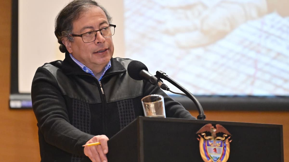 Es una persecución política: presidente Petro defiende a congresista conservador