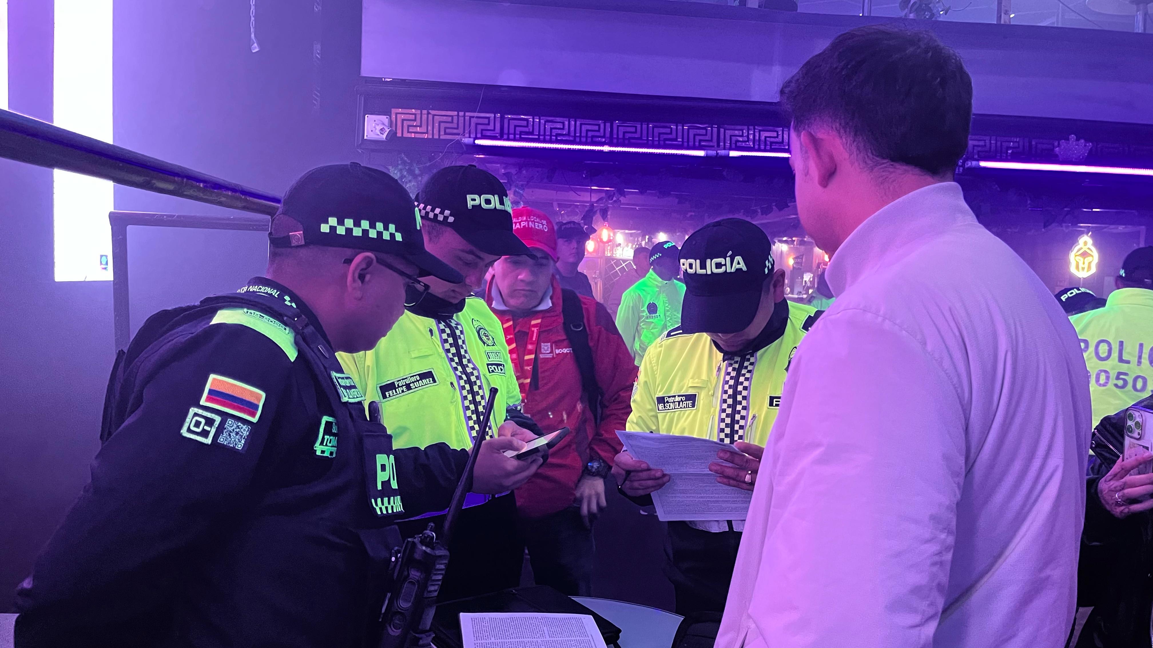 La Policía de Bogotá selló varias discotecas que operaban bajo el nombre de sindicato