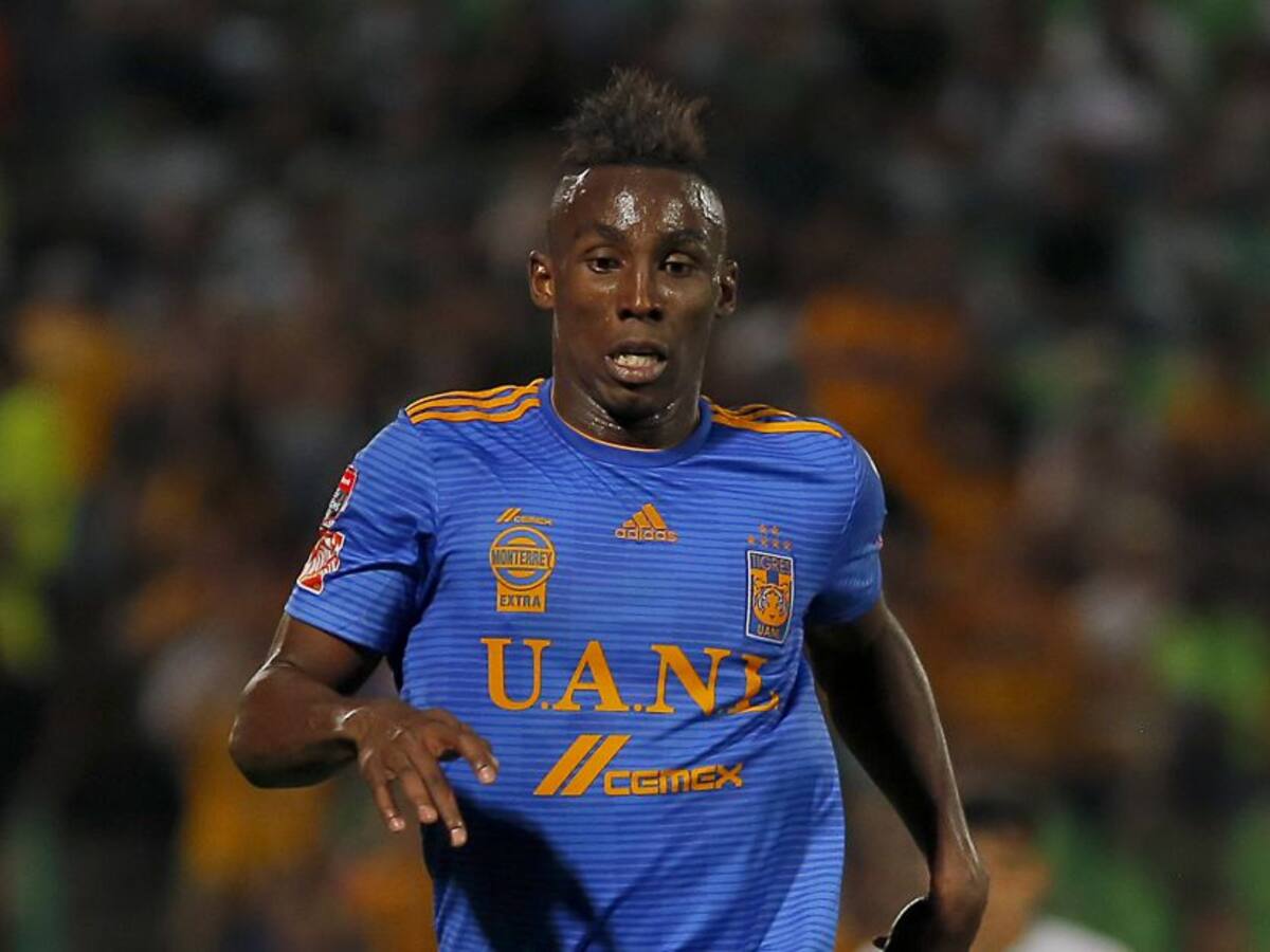 Denuncian a Julián Quiñones en México por sus "fiestas ruidosas"