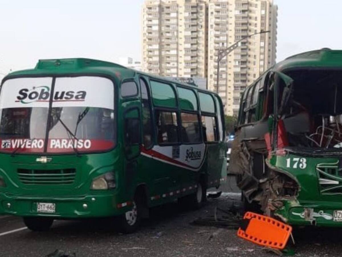 12 heridos deja accidente entre dos buses en la circunvalar