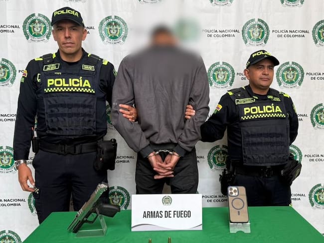 Fue capturado un hombre que utilizaba un arma de fuego para robar celulares