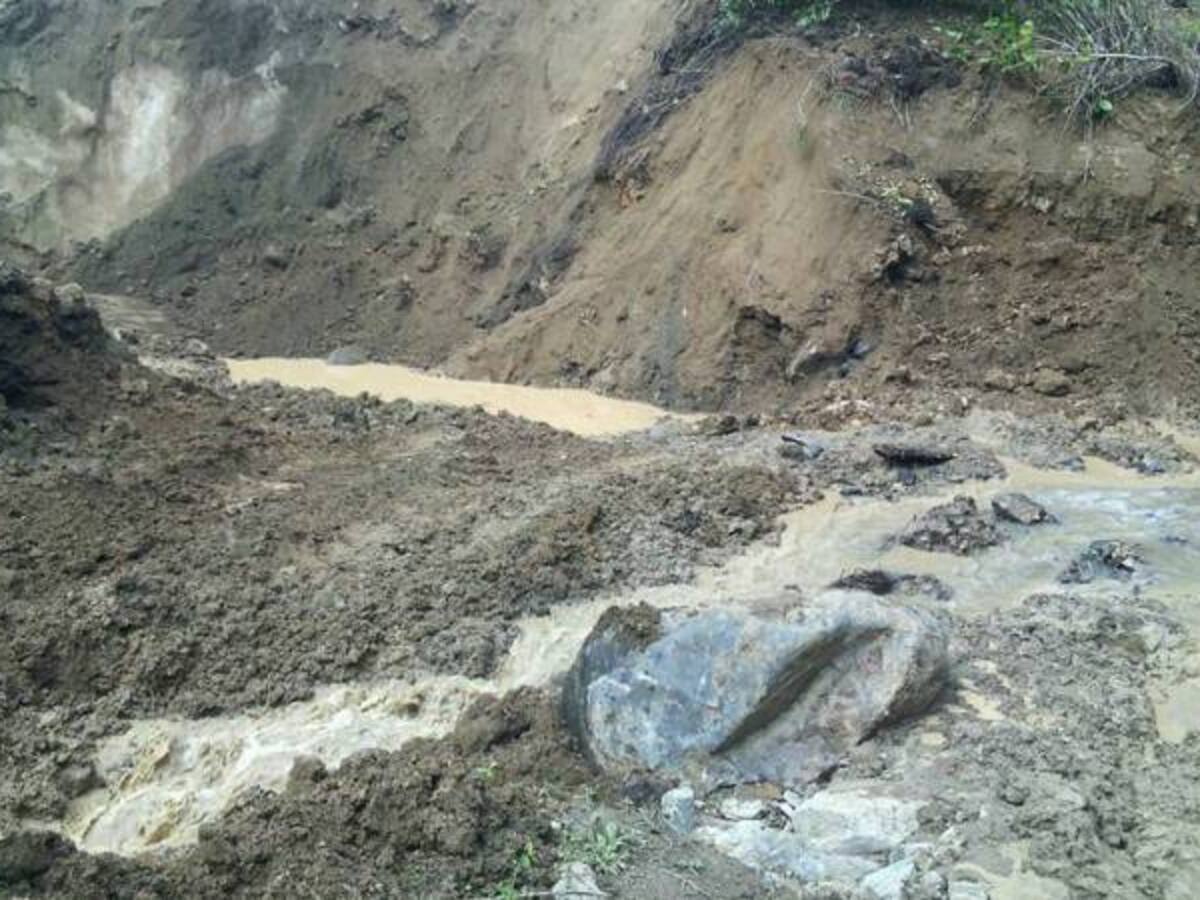 Invierno afecta rutas de evacuación del volcán nevado del Ruíz en Tolima