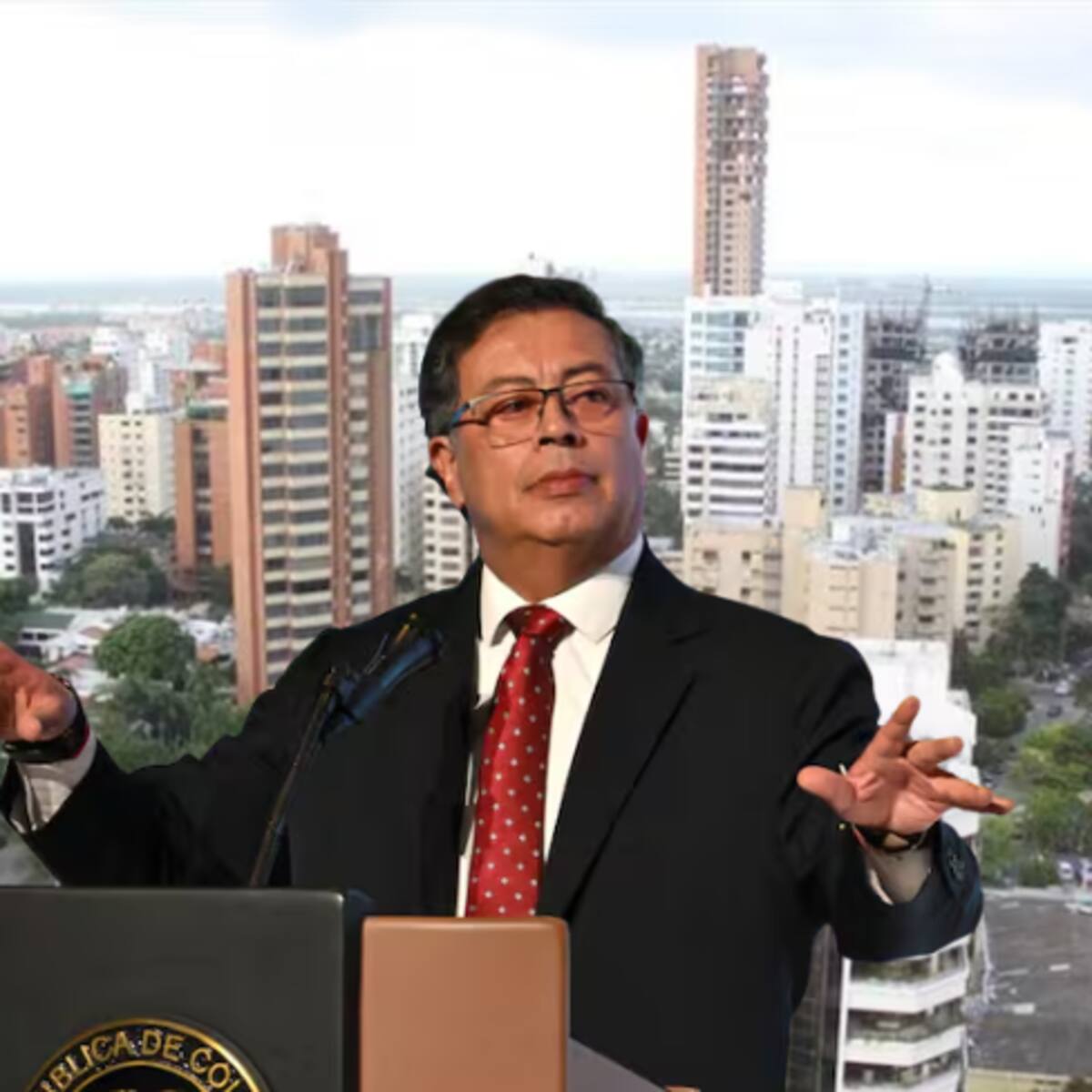 Presidente Petro cuestiona a Barranquilla por siembra de palmeras “por parecerse a Miami”