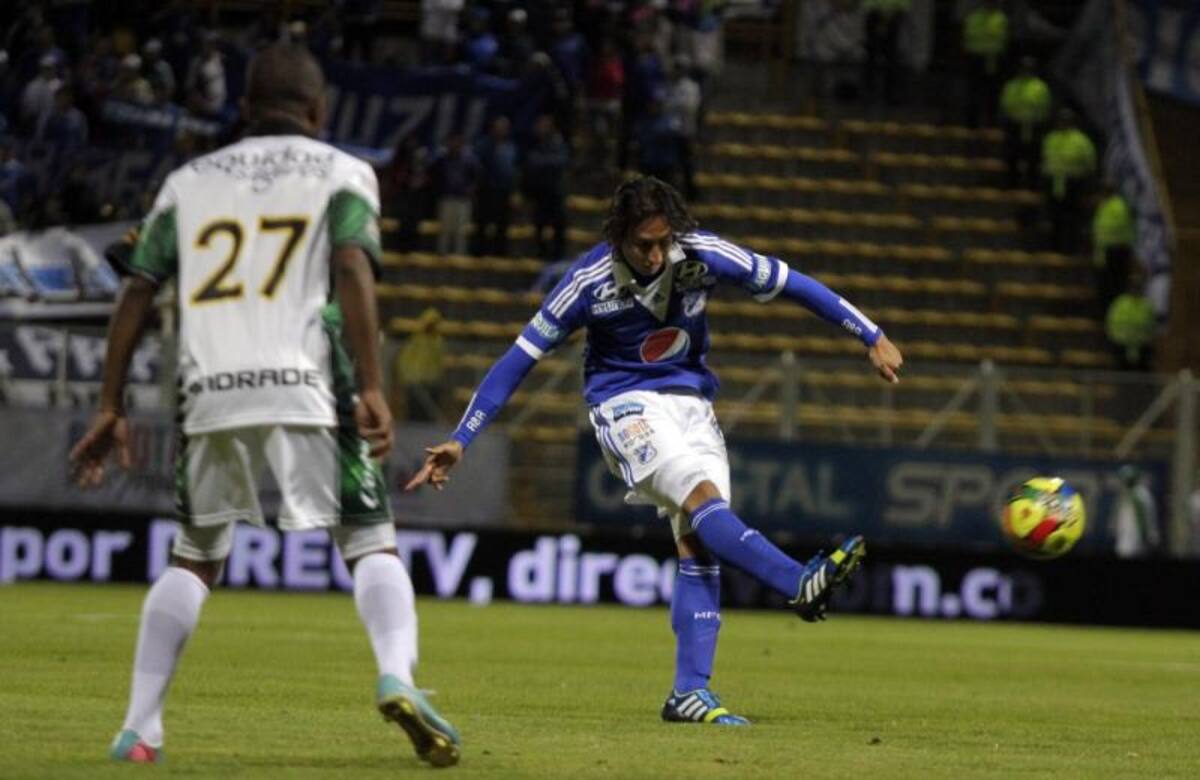 Millonarios abrió el marcador con gol de Luis Mosquera.