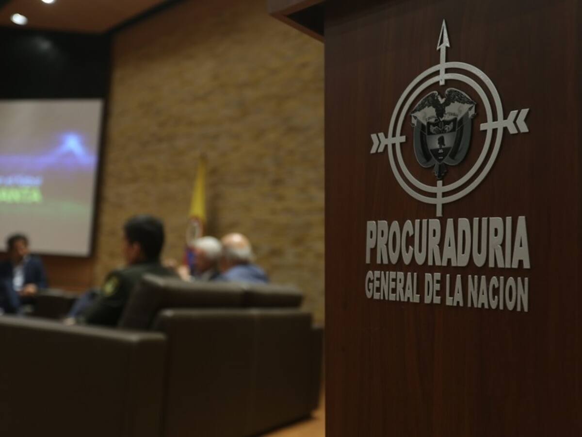 Exsancionada por la Procuraduría ahora la asesorará