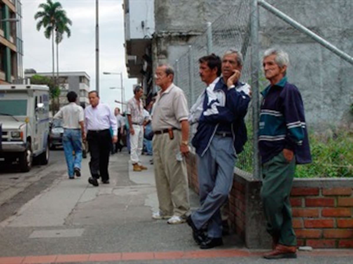 Los nuevos profesionales y desplazados engrosan la fila de desempleados en Armenia