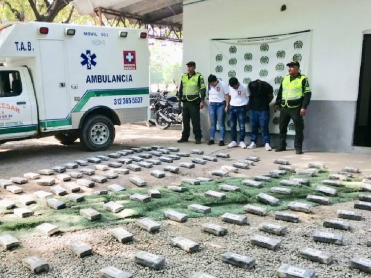 Cae ‘narco ambulancia’ en la Zona Bananera con 156 kilos de cocaína