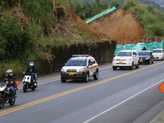 Refuerzan seguridad en las caravanas de carga de Caldas