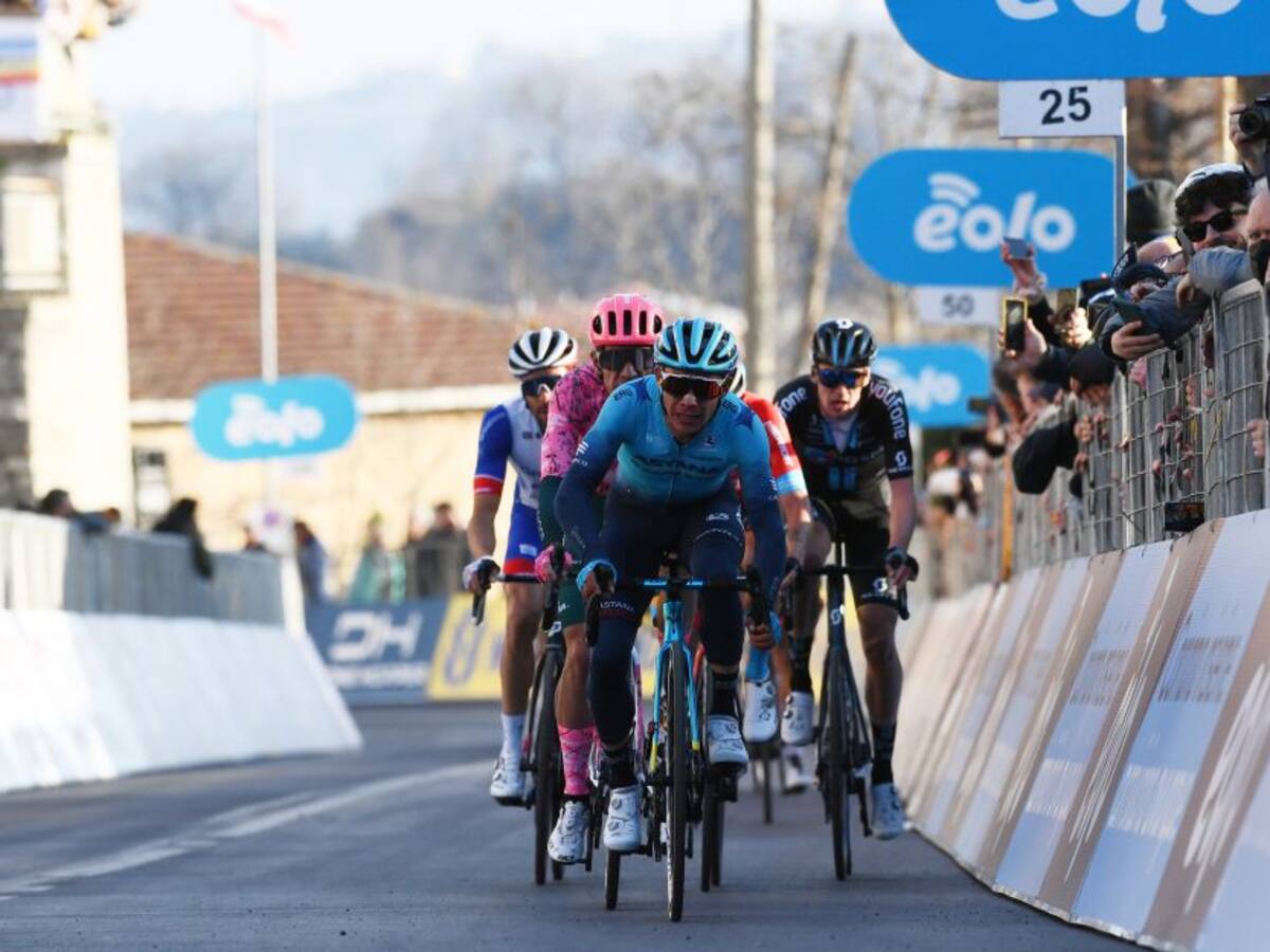 Tirreno-Adriático: Pogacar sigue líder, 'Supermán' el mejor colombiano
