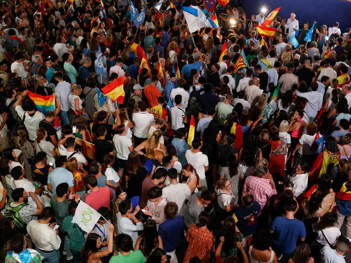 La participación electoral en España llega al 70,18 %, casi cuatro puntos más que en 2019