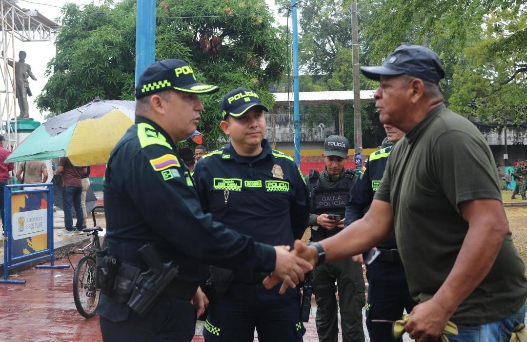 // Policía de Bolívar