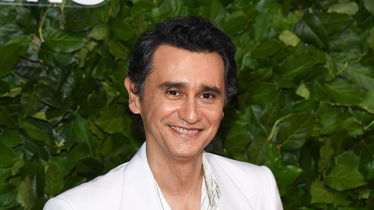 El actor colombiano Carlos-Manuel Vesga es nominado por primera vez al Emmy por la serie ‘Pluribus’