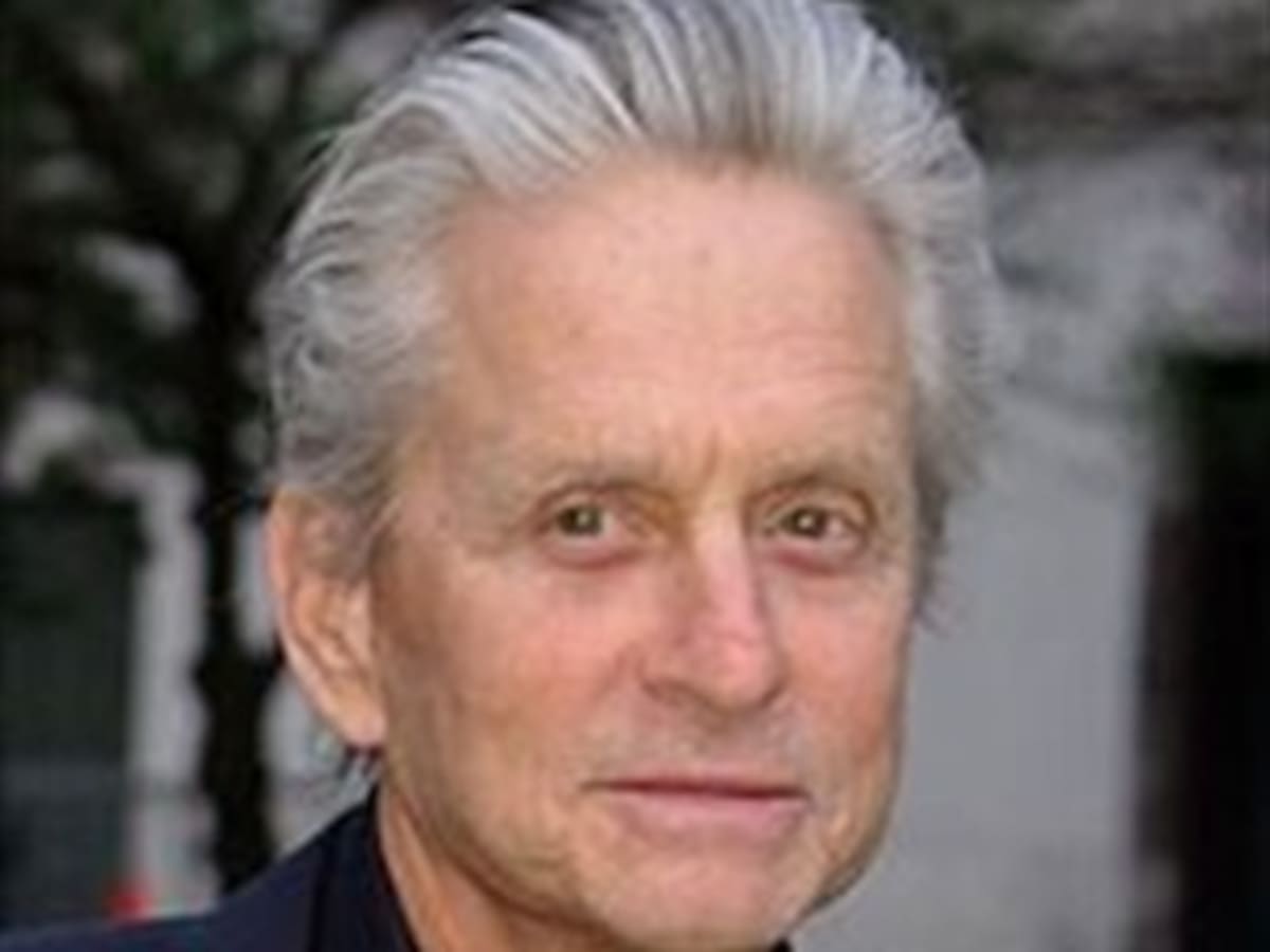 El sexo oral habría sido la causa del cáncer de garganta que sufrió Michael Douglas