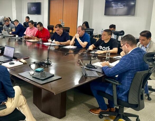 Buscan implementar pico y placa metropolitano en Bucaramanga.