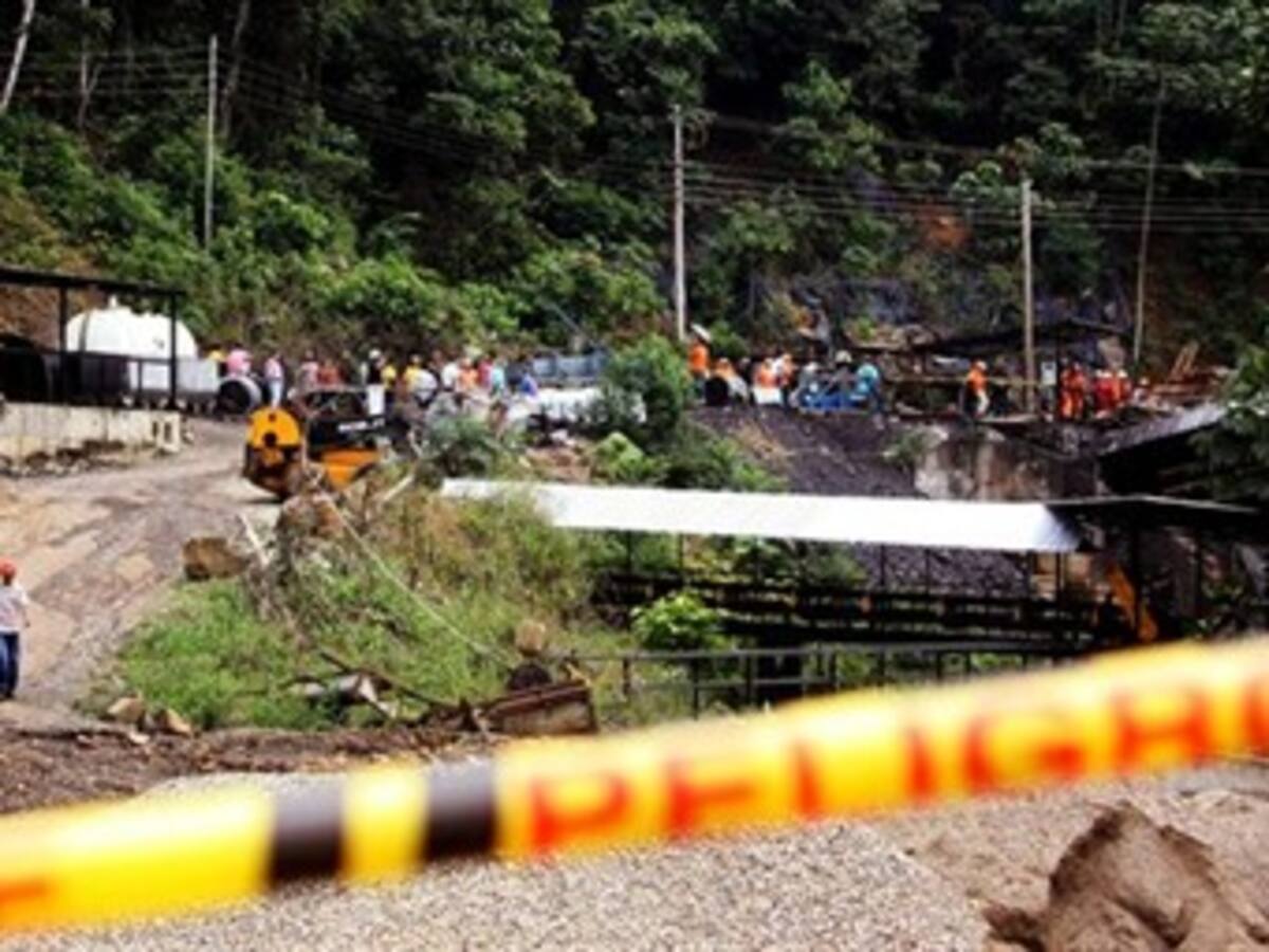 Confirman 21 muertos por explosión en mina de Sardinata