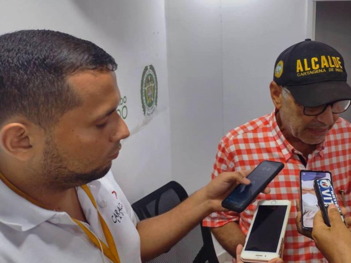 "O quitas a tu perro o guerra es guerra": Dau a Gloria Estrada