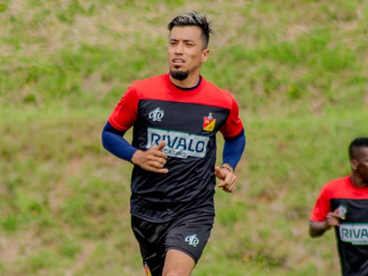 Fernando Uribe reveló la razón por la que decidió volver del retiro y firmar con Pereira