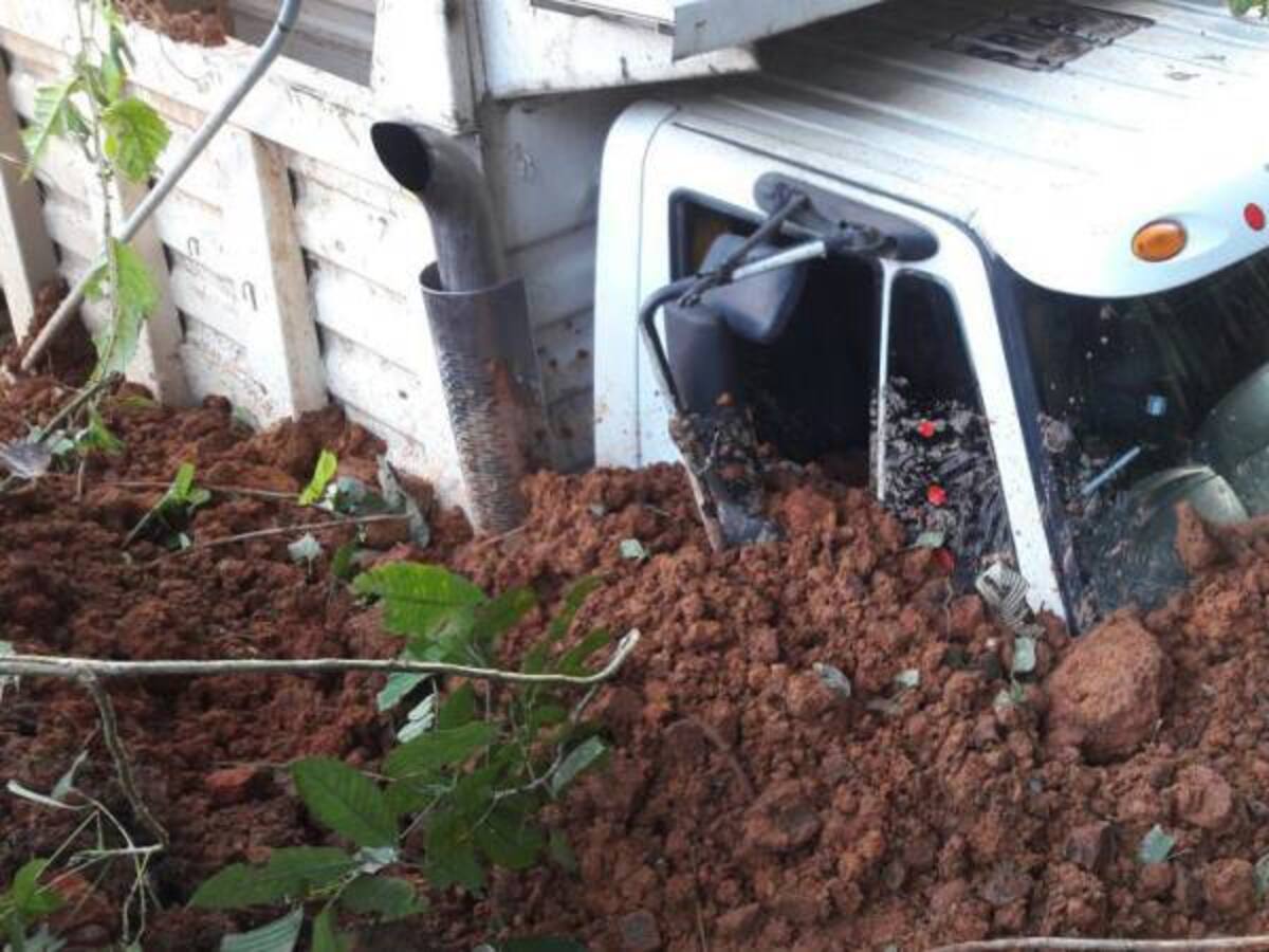 Negligencia en obras habría causado tragedia en la vía Quibdó - Medellín