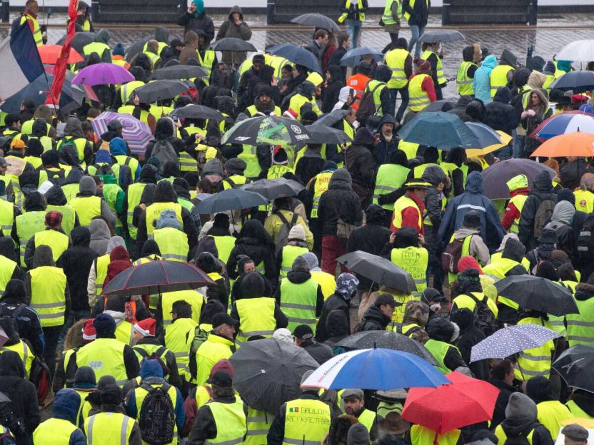 Menos participación y tensiones en algunos puntos de París en las protestas