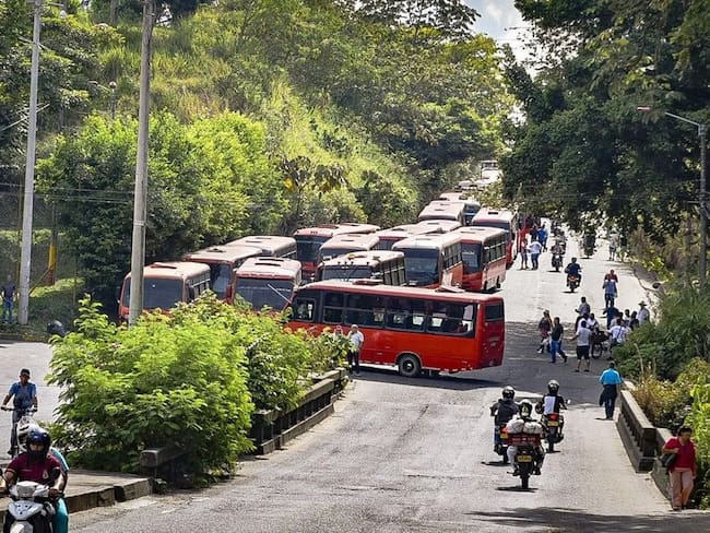 Paro de busetas en Ibagué