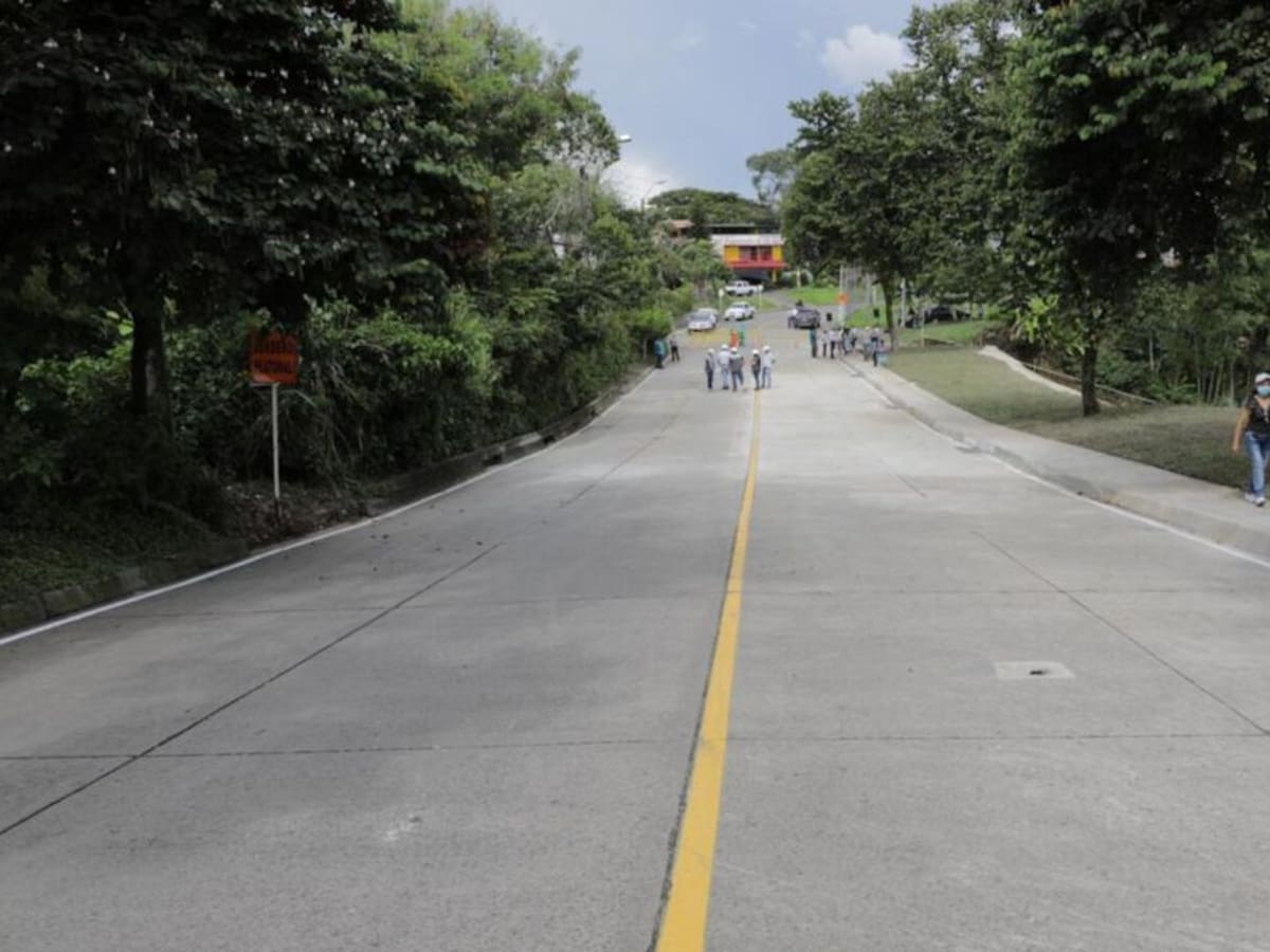 Ya fue habilitada la vía entre los barrios Panorama I y II de Pereira