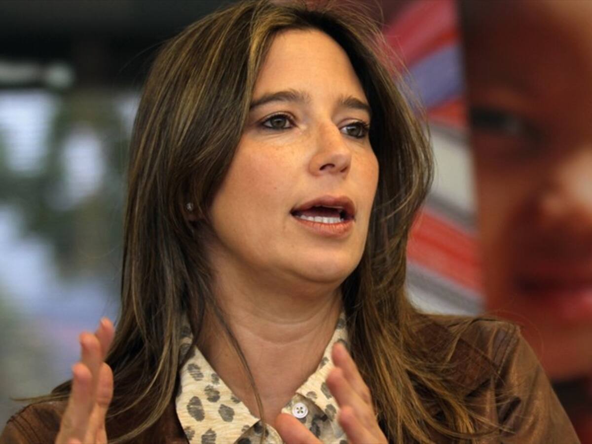 Cristina Plazas denuncia omisión de funcionarios en la protección de niños vulnerados