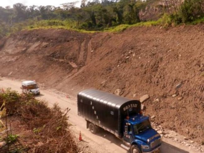 Plata para la vía alterna al puente Caño Seco