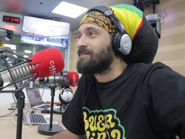 Lo que está sonando con De Bruces A Mí