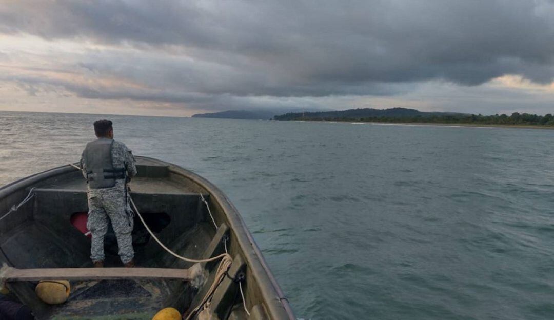 Búsqueda del joven.