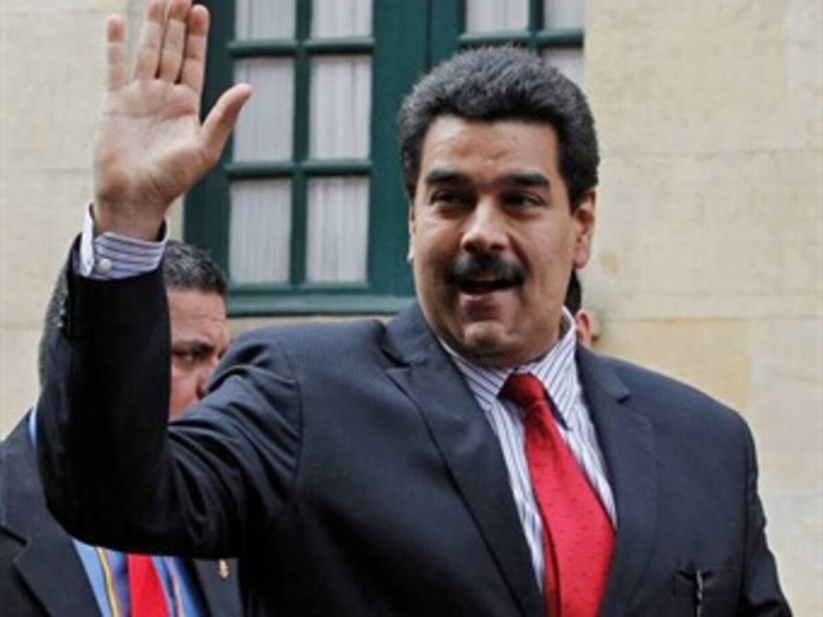 Maduro ganaría a Capriles en eventuales comicios anticipados, según sondeo
