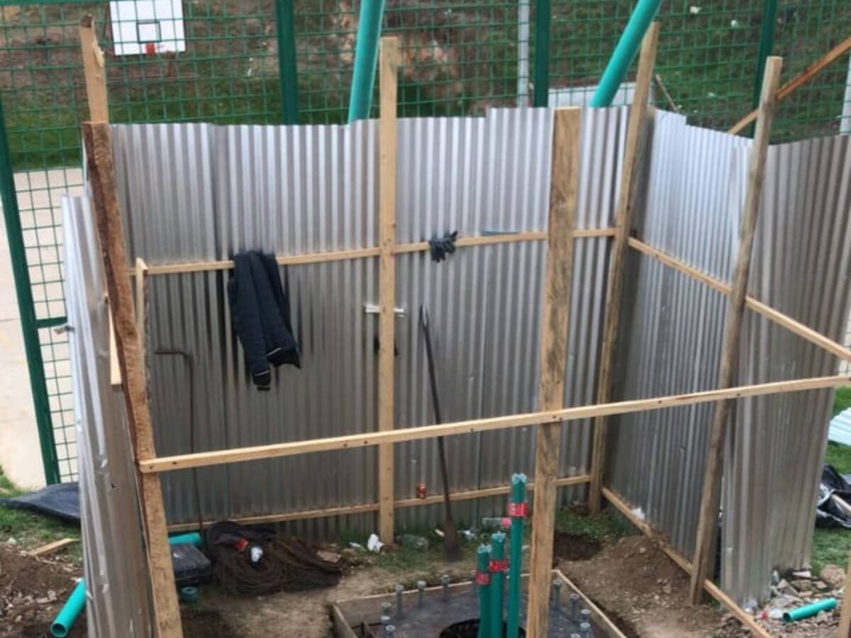 Denuncian instalación de antena de telefonía en un parque infantil en el barrio Soaquira