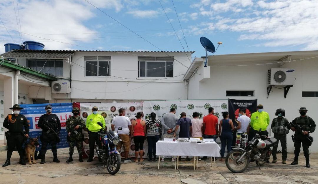 En los allanamientos encontraron droga y otros elementos. 