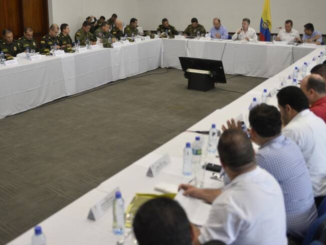 Santos encabeza consejo de seguridad en Arauca, por secuestro de arroceros