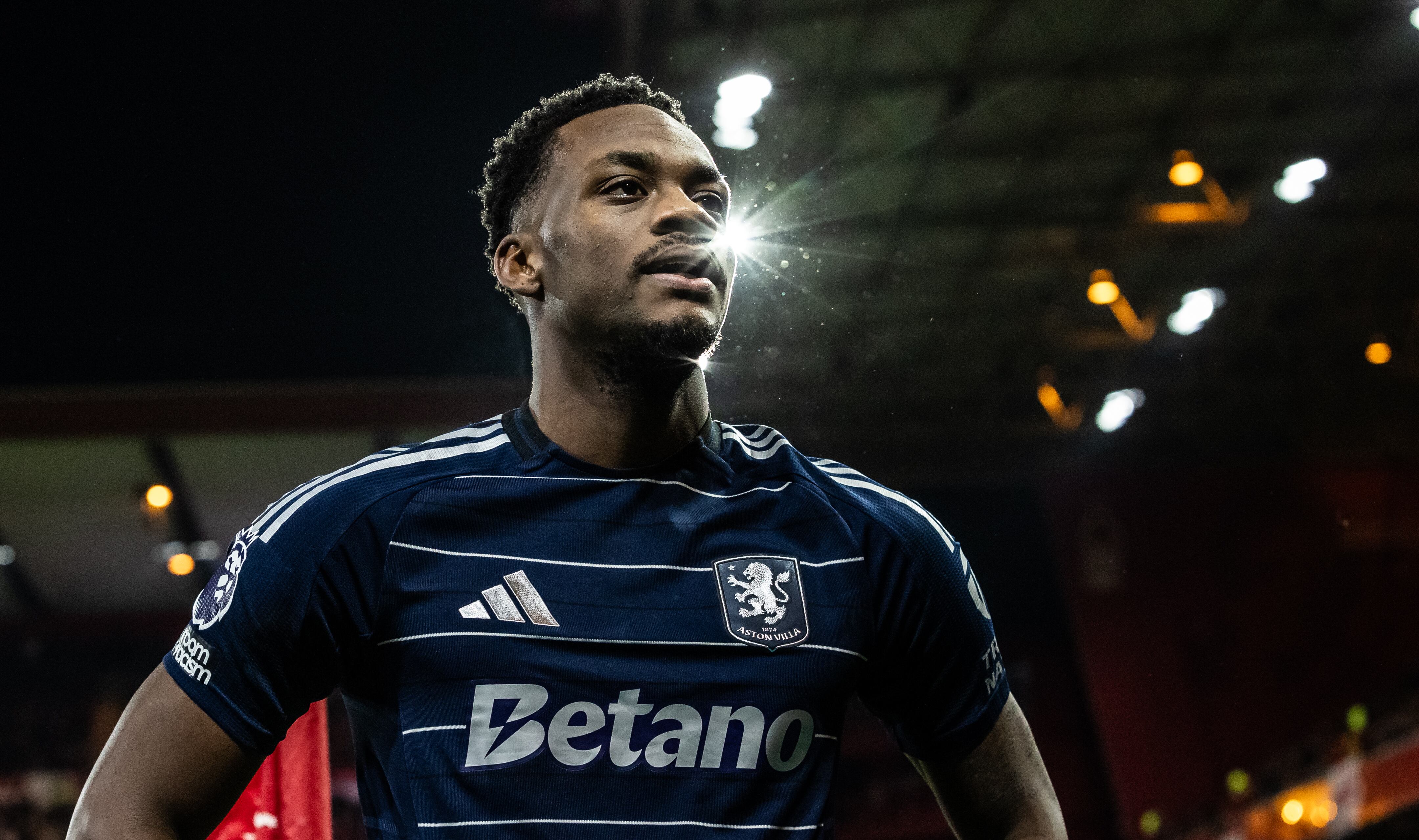 Jhon Durán volvió a sumar minutos con el Aston Villa FC. (Photo by Andrew Kearns - CameraSport via Getty Images)